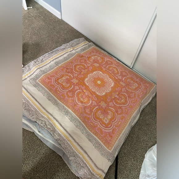 boho blanket and two pillowcases - Picture 3 of 3